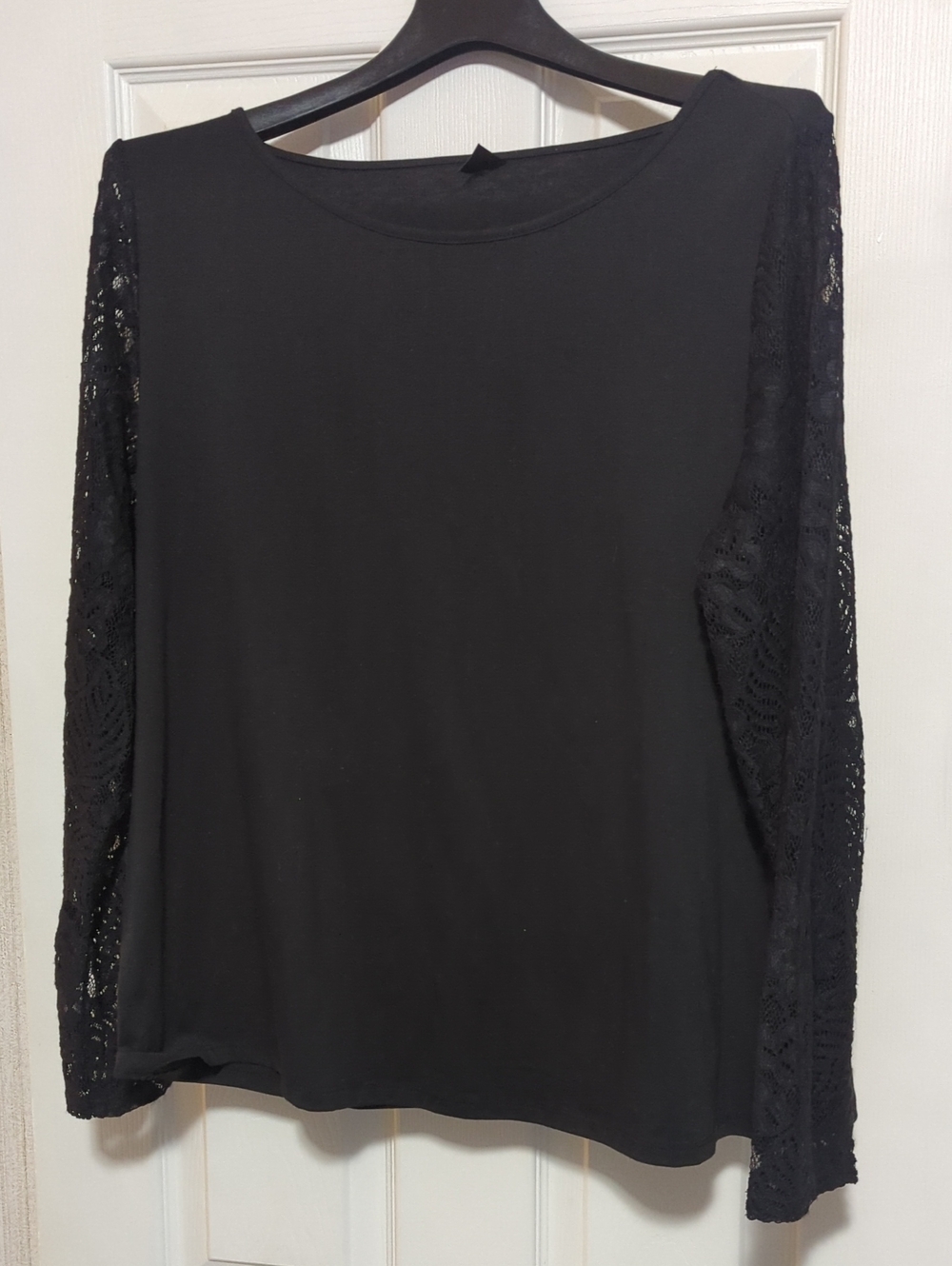 SHEIN Black Long Sleeve Top with Lace Sleeves